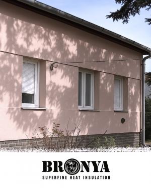 Mátrai családi ház – eredeti homlokzatstruktúra, modern hőszigetelés